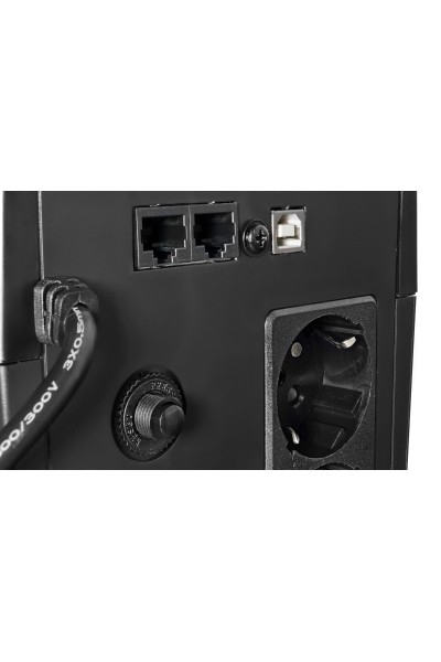 Zasilacz awaryjny UPS 1500VA / 900W UPS1500-T-LI/LED EAST